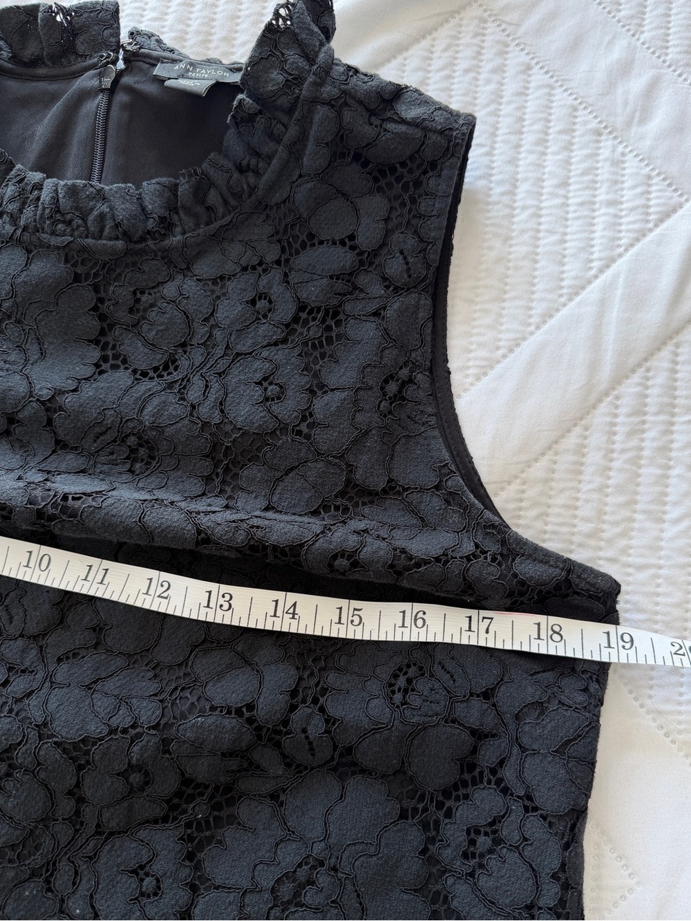 Ann Taylor Black Lace Sleeveless Blouse - Picture 7 of 14